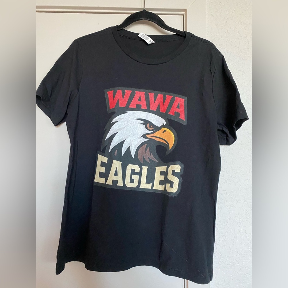 Wawa Philadelphia Eagles size large tee shirt.
